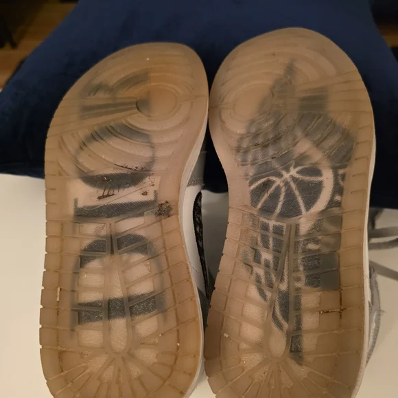 Men's Dior x Air Jordan 1 High Size 8.5 - Picture 4 of 15